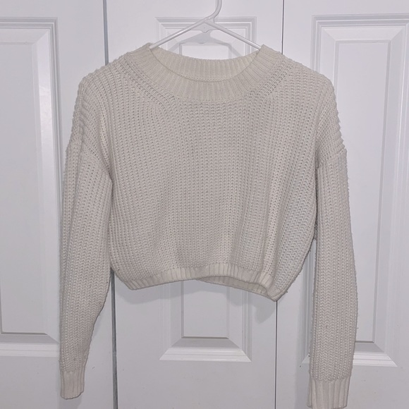 White Long sleeve Cropped Knitted Sweater - Picture 1 of 3